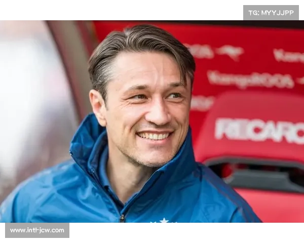 科瓦奇赞科隆状态佳促多特严防对手多点进攻全面压制争胜关键表现 科瓦奇赞科隆状态佳促多特严防对手多点进攻全面压制争胜关键表现