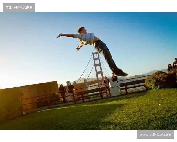 加拿大17岁小将迈克全国极限运动大赛转体900度傲视群雄 加拿大17岁小将迈克全国极限运动大赛转体900度傲视群雄