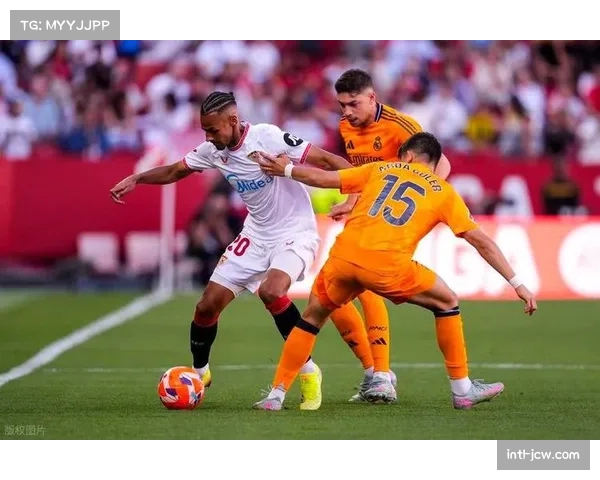 西甲末轮前瞻：皇马客战皇家社会，不败纪录面临最终考验